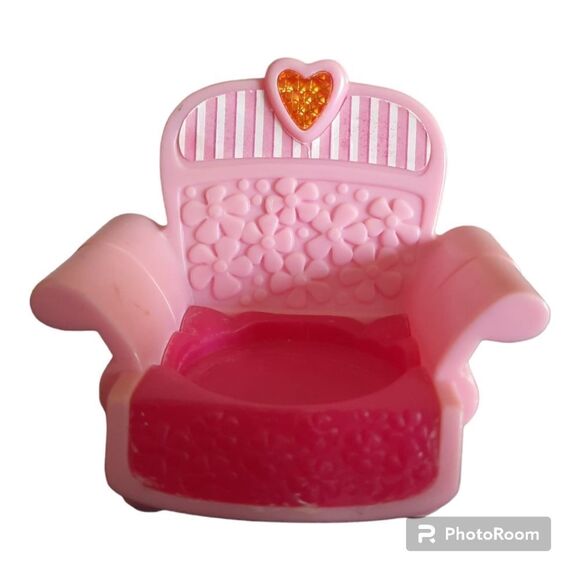 Hasbro McDonalds Happy Meal Toy 2007 Pink Plastic Arm Chair - Picture 1 of 5